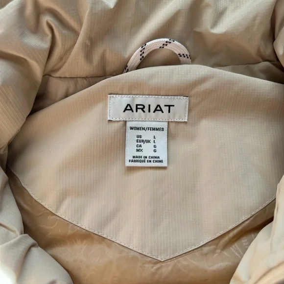 Ariat Southwestern Patterned Vest with Red and Blue Accents - Picture 2 of 3